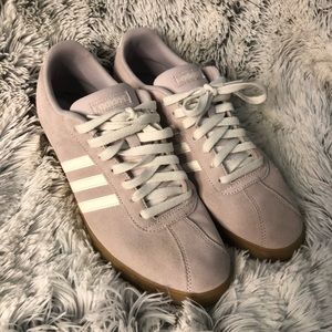 Womens Suede lavender Adidas size 11